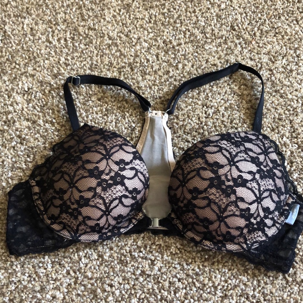 Front Close T-Back Black lace Aerie Bra